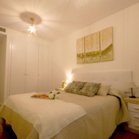 Apartamento Vacacional Carmona Apartment Ngoại thất bức ảnh